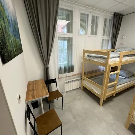 - 24h Parking Ostello