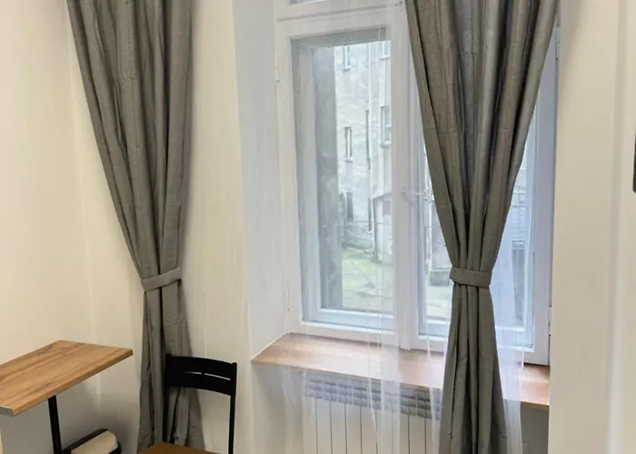 旅馆 - 24h Parking 卡托维兹